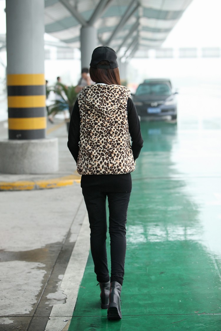 艾尚水玲珑2015秋冬新款女装马夹韩版修身豹纹两面穿手塞羽绒棉马甲冬女装 豹点白 XXL