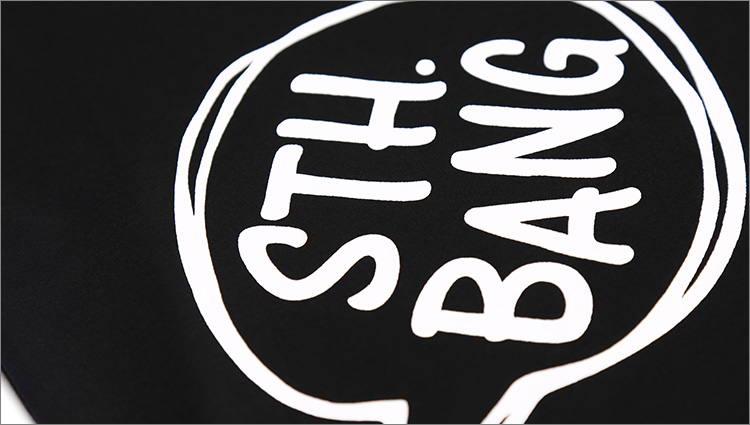 detail no.4 精致的胶印工艺,专属sth.logo,突显视觉效果.