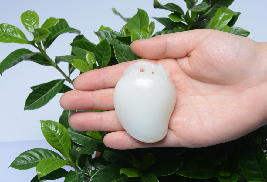 和田玉白玉寿桃把件127.162克 【玖润珠宝玉器】