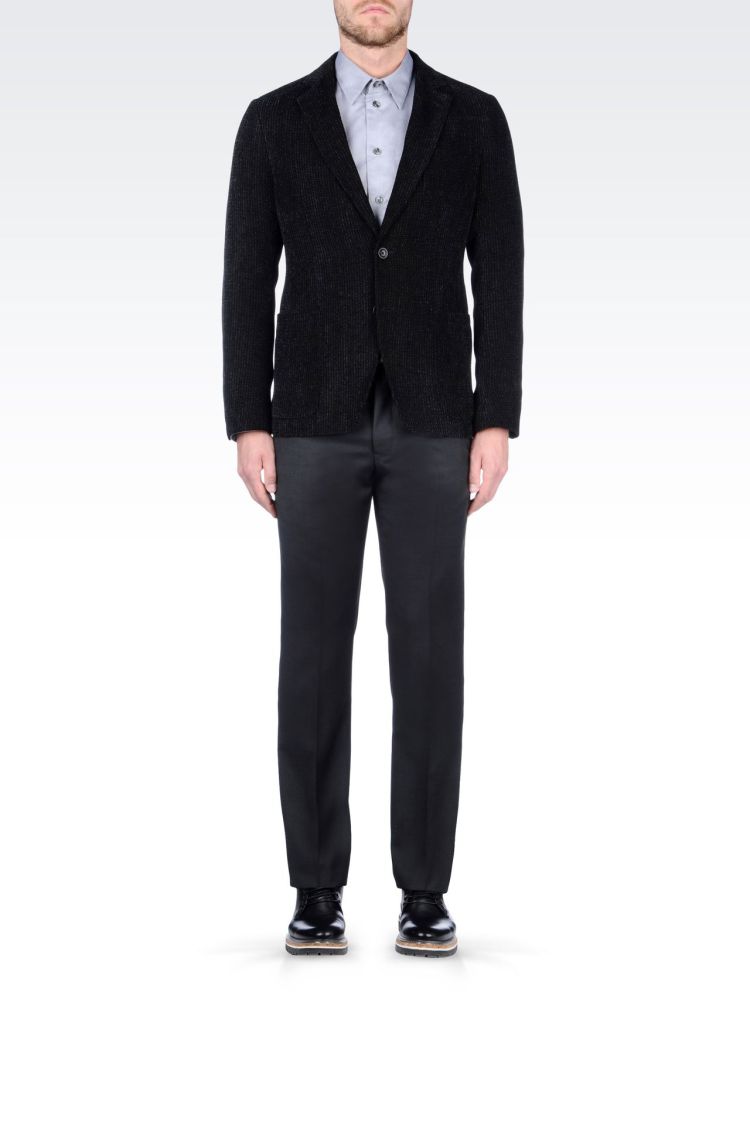 imported   成份: 96% 涤纶, 4% 粘胶 丝绒 西装领 长袖 钮扣袖口