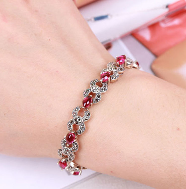 同兴德 红刚玉手链女款时尚饰品 黑色