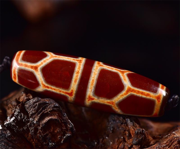 光语藏地直供藏传老料红纹九眼天珠火供天珠图腾天珠风化天珠文玩吊坠