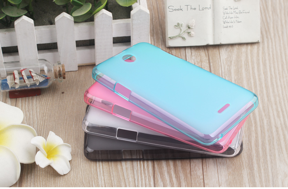 沃配 硅胶手机软壳保护套外壳 适用于酷派5261 清透黑--送高清膜