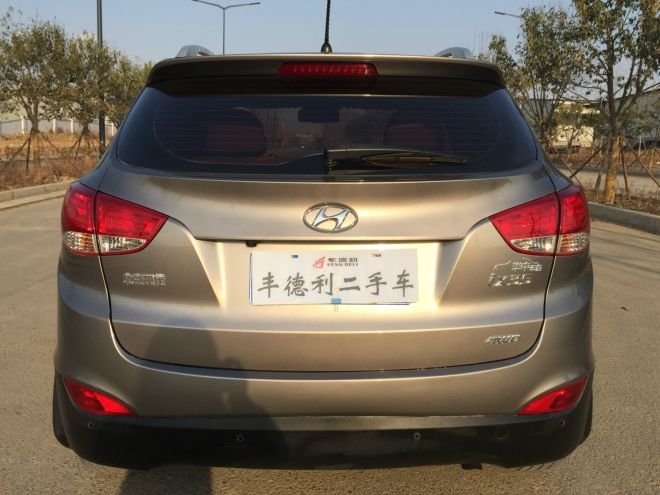 【易车二手车】北京现代ix35 西安 1元帮买 10款 2.