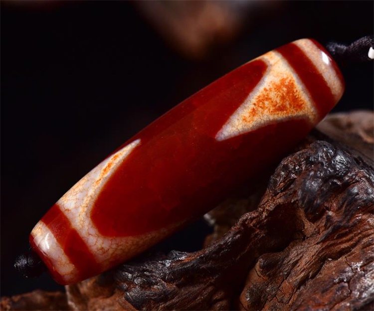 光语藏地直供藏传老料红纹九眼天珠火供天珠图腾天珠风化天珠文玩吊坠