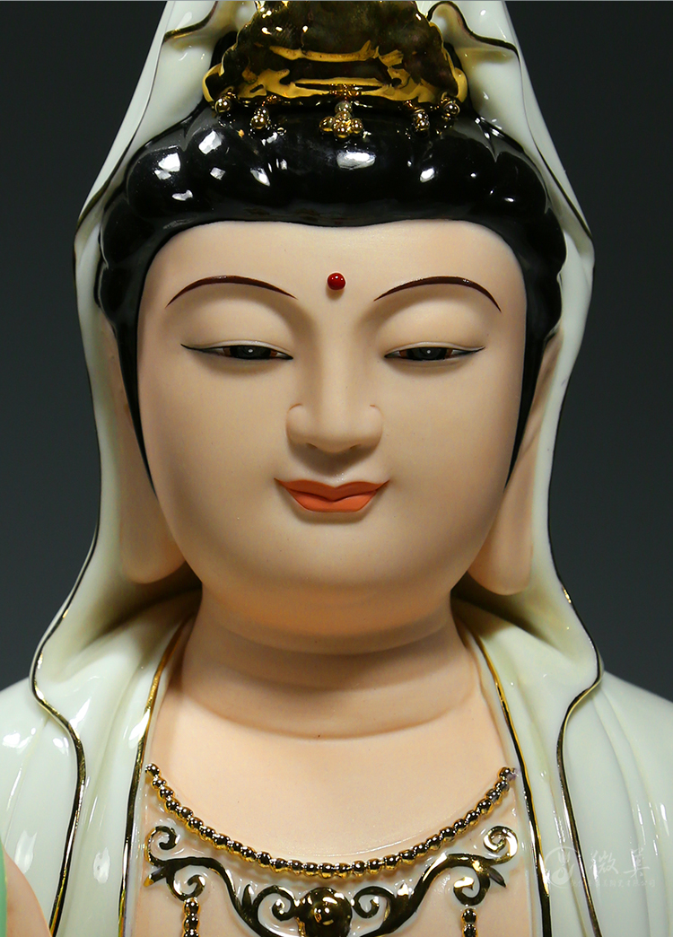 德化陶瓷多尺吋笑脸观音佛像供奉家用观世音菩萨摆件白衣彩绘白衣观音