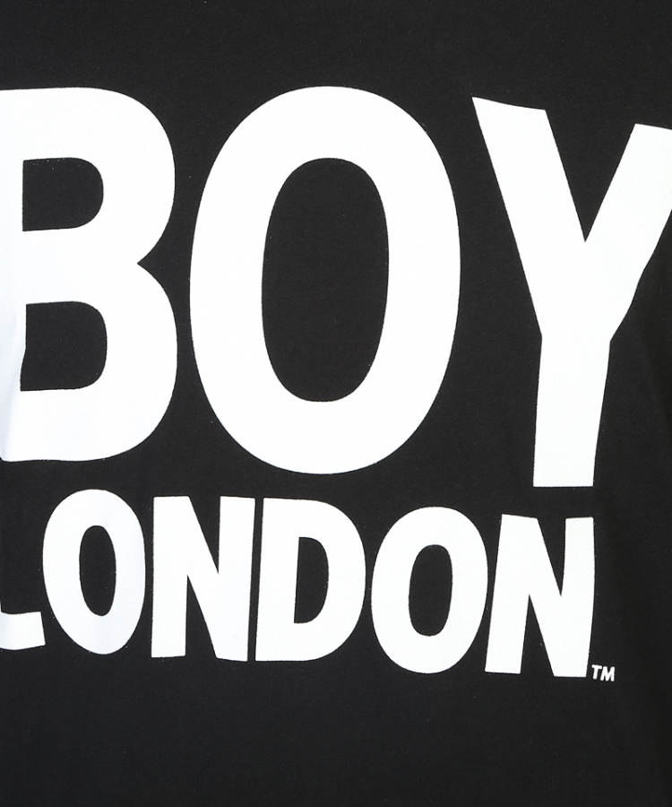 颜 色: 黑色 产 地: 美国 详细描述: 黑色全棉材质,胸垫前白色boy