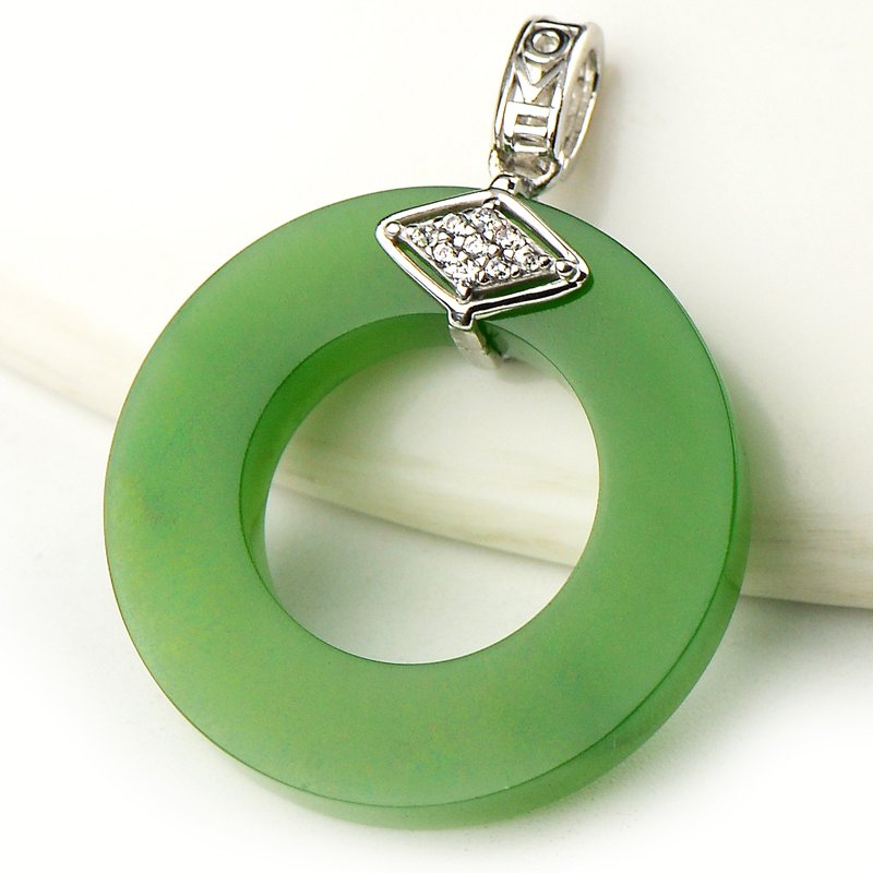 925银镶女款碧玉吊坠 商品编号:10299253395 店铺: 玉森林珠宝旗舰店