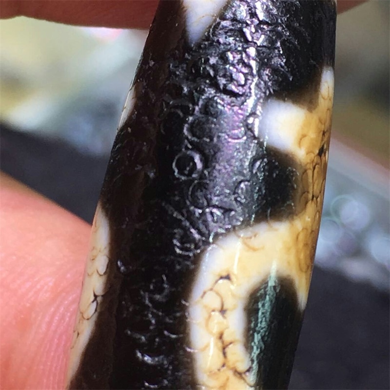 光语珍藏品藏传老料至纯土沁天珠火供天珠马蹄纹九眼天珠一物一证一图