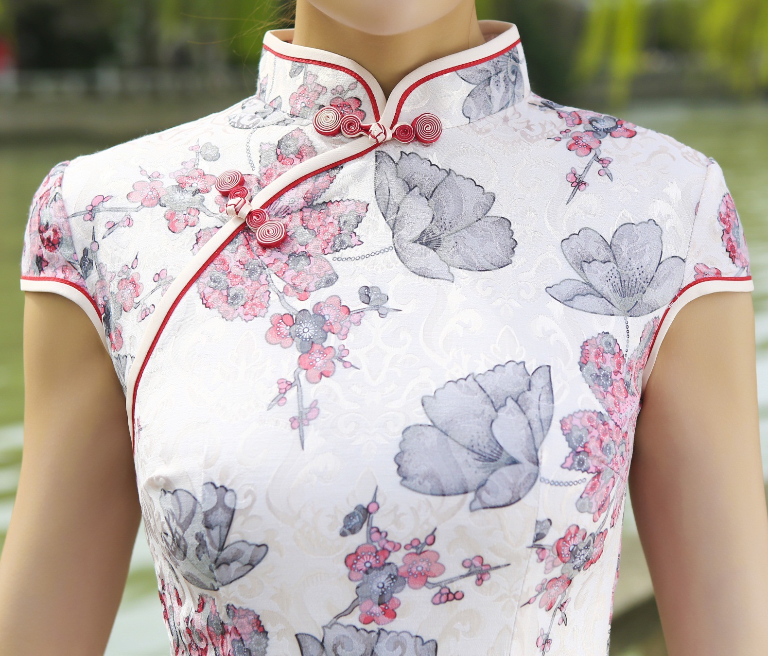 拾货 新款旗袍夏装时尚优雅荷花图案复古修身短款日常时尚宴会女装