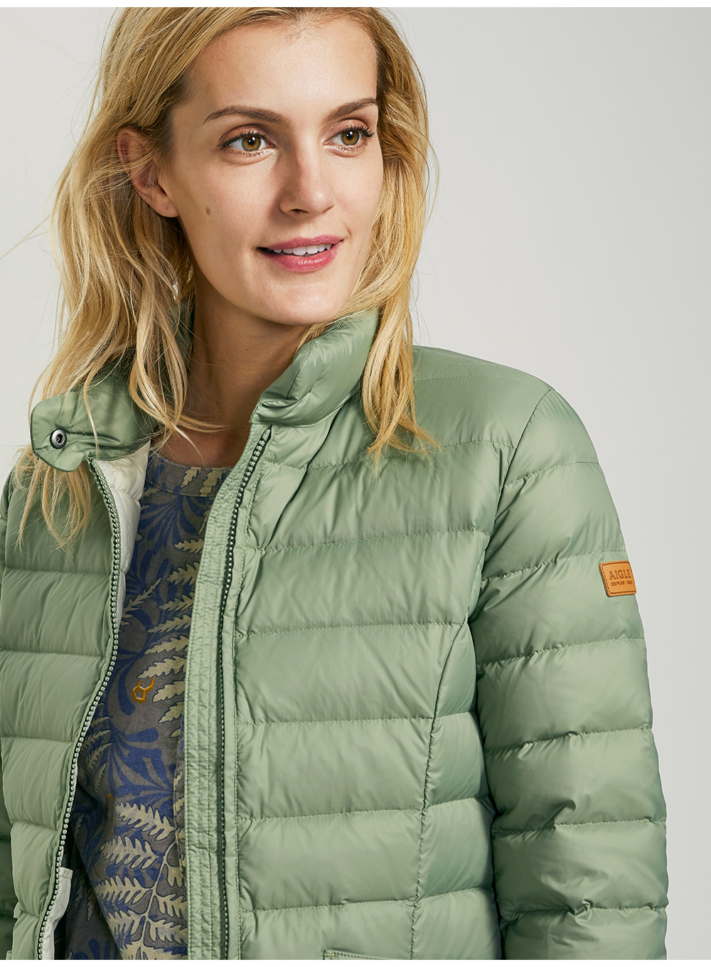 aigle艾高glory女士短款轻量羽绒服 云杉绿 813765122 42(175)