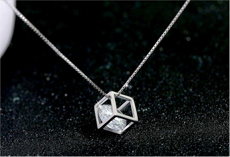 木魂925银锆石立体魔方镂空方块吊坠项链锁骨链
