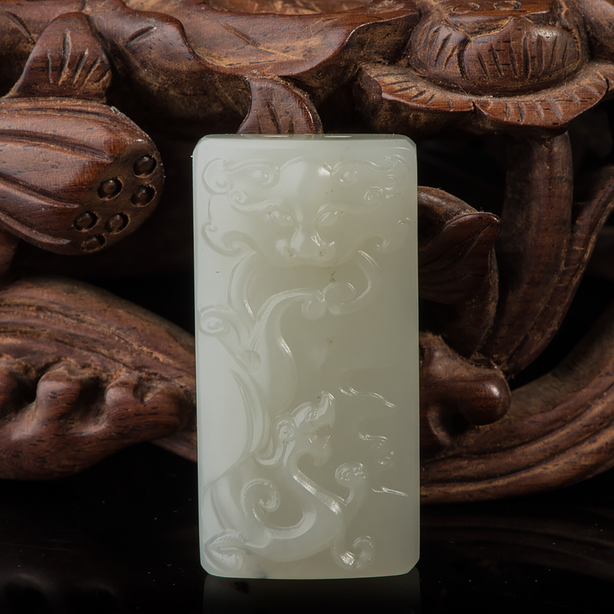 苏工玉雕名家和田玉籽料《龙虎》18.9g【苏州玉石文化行业协会】