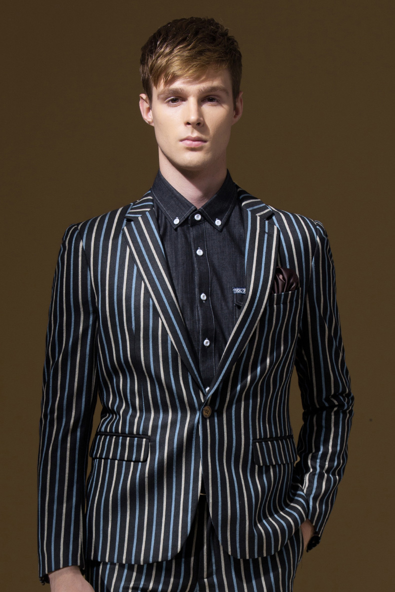 rowilcs男士西服春夏新款竖条纹小西装外套男韩版修身休闲西装外套 黑