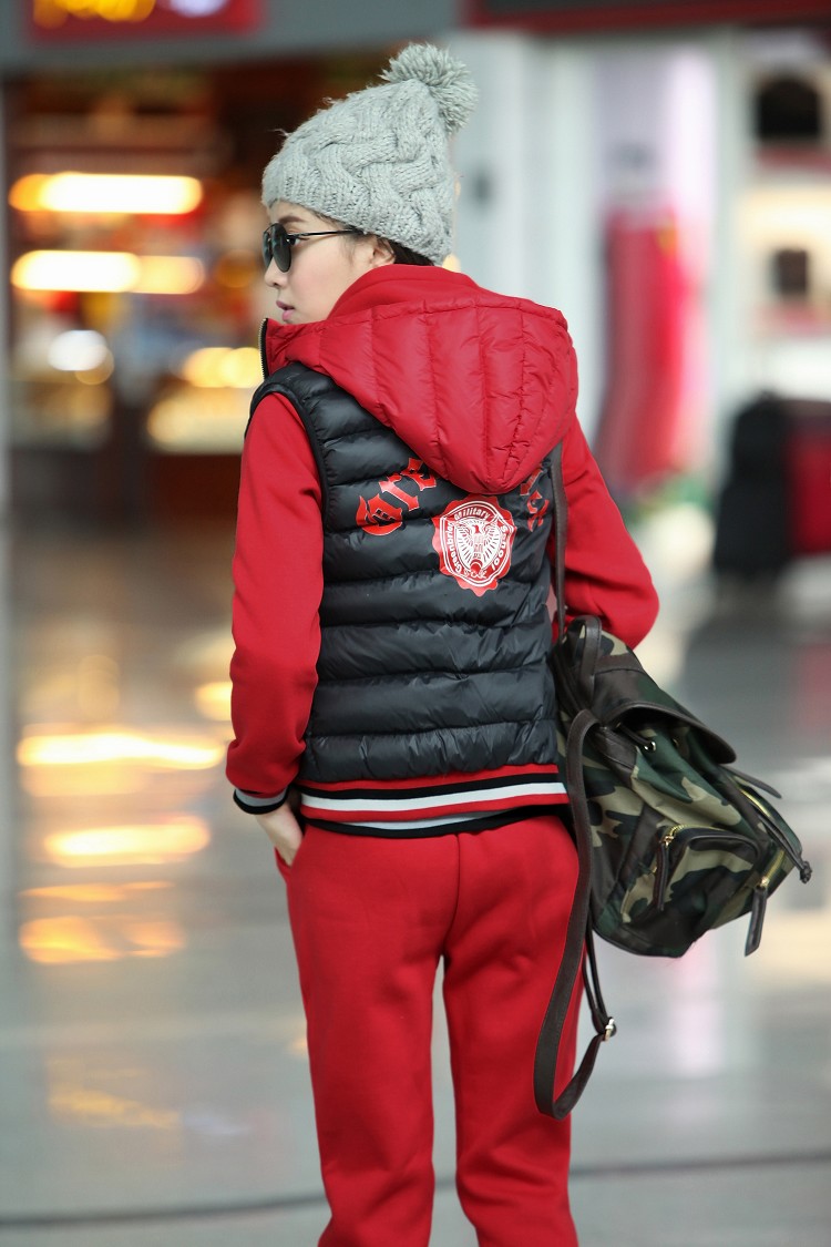 大及服饰 2015长袖套头卫衣三件套女冬季大码女韩版加绒休闲运动套装女装外套上衣 红配黑马甲 L