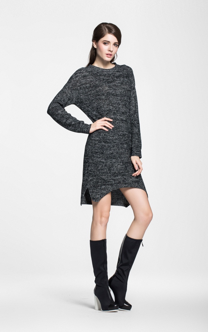 模特佩戴配饰均为搭配不做销售用途.