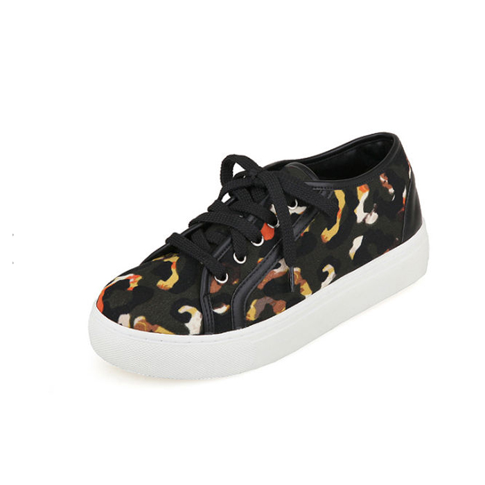 spur 女士卡其色迷彩图案休闲鞋