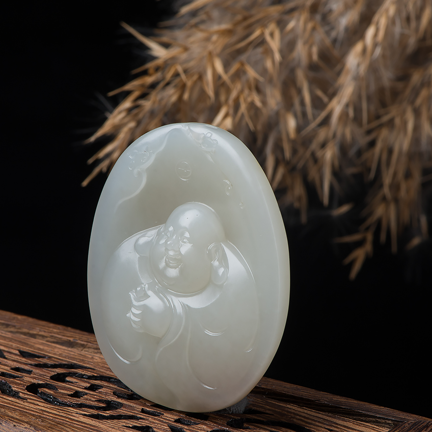 7g【苏州玉石文化行业协会】 商品名称:苏工玉雕名家李荣云和田玉籽料