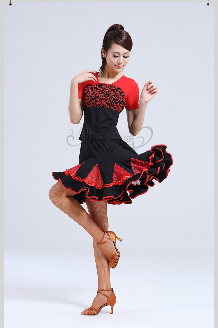 广场舞服装 夏上衣短袖刺绣女式拉丁舞跳舞蹈服装 广场舞上衣 蓝色 l