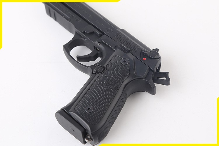 1比205沙鹰m92仿真合金手枪金属玩具枪军事收藏礼品模型可拆卸可抛壳