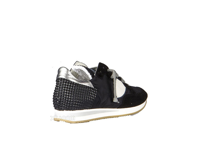 闭合类型:系带  季节:四季  鞋头形状:圆头  鞋面材料(主面料):尼 