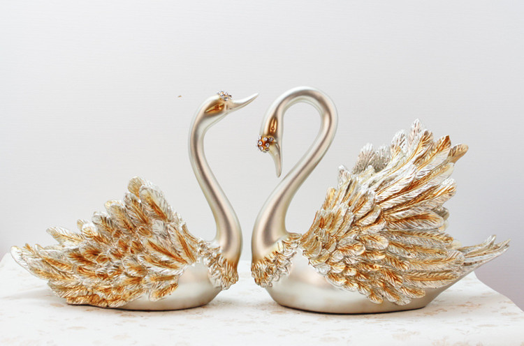 风宇阳光欧式摆件工艺品情侣天鹅摆件树脂家居装饰品创意客厅电视柜