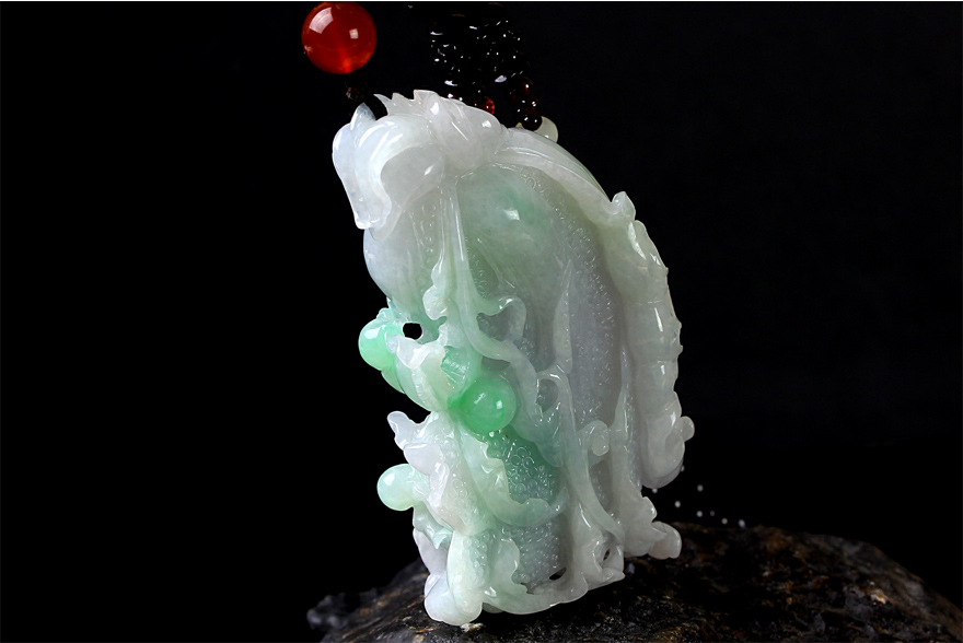 紫罗兰春带彩绿 紫双色冰糯种 翡翠白菜 挂件60.26克【典藏珍玉阁】