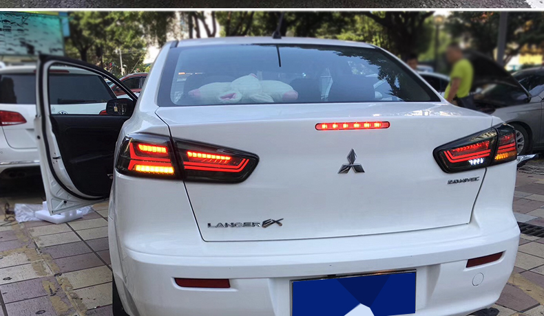 09-20款三菱翼神尾灯总成改装奥迪款led流光转向灯led光导后尾灯 熏