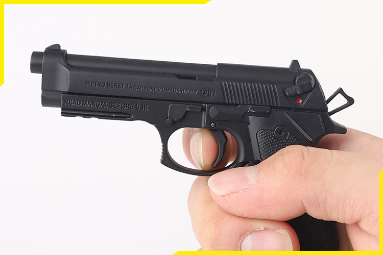 1比205沙鹰m92仿真合金手枪金属玩具枪军事收藏礼品模型可拆卸可抛壳