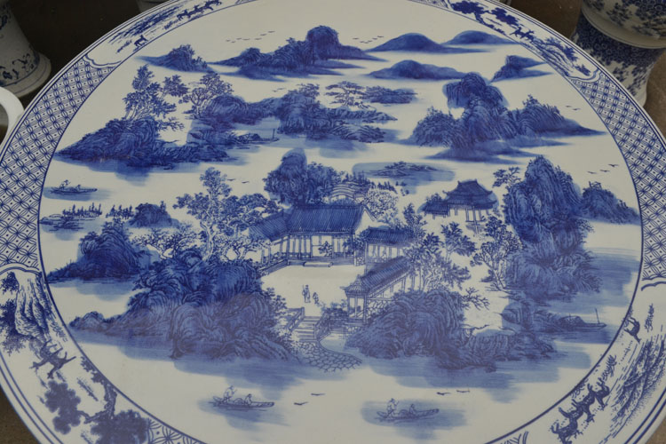 
                                        景德镇陶瓷桌子 瓷器桌子 庭院凉亭阳台摆设桌子茶几 带四个鼓櫈青花陶瓷桌子 竹林七贤                