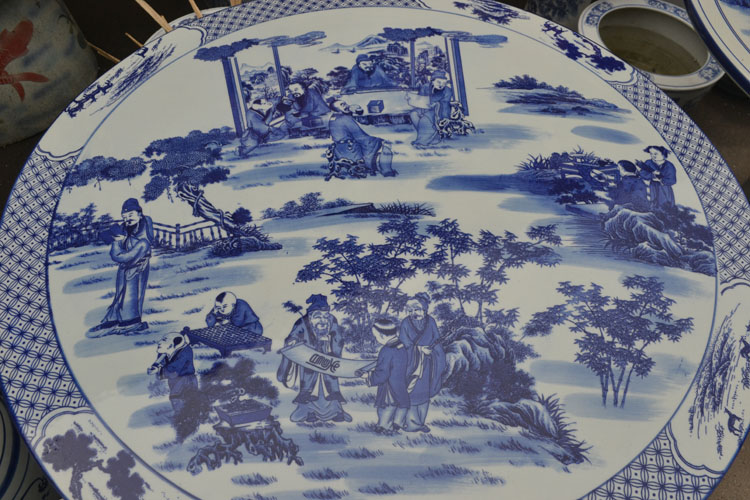 
                                        景德镇陶瓷桌子 瓷器桌子 庭院凉亭阳台摆设桌子茶几 带四个鼓櫈青花陶瓷桌子 竹林七贤                