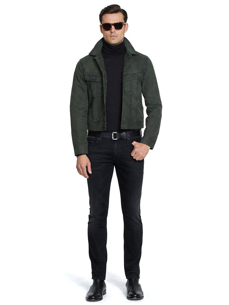 门襟扣子与我们的签名柄关闭.