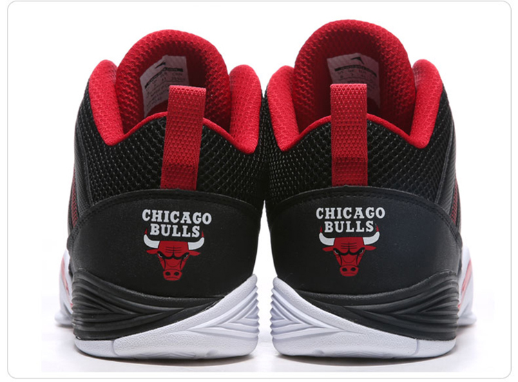 chicagobulls鞋子图片