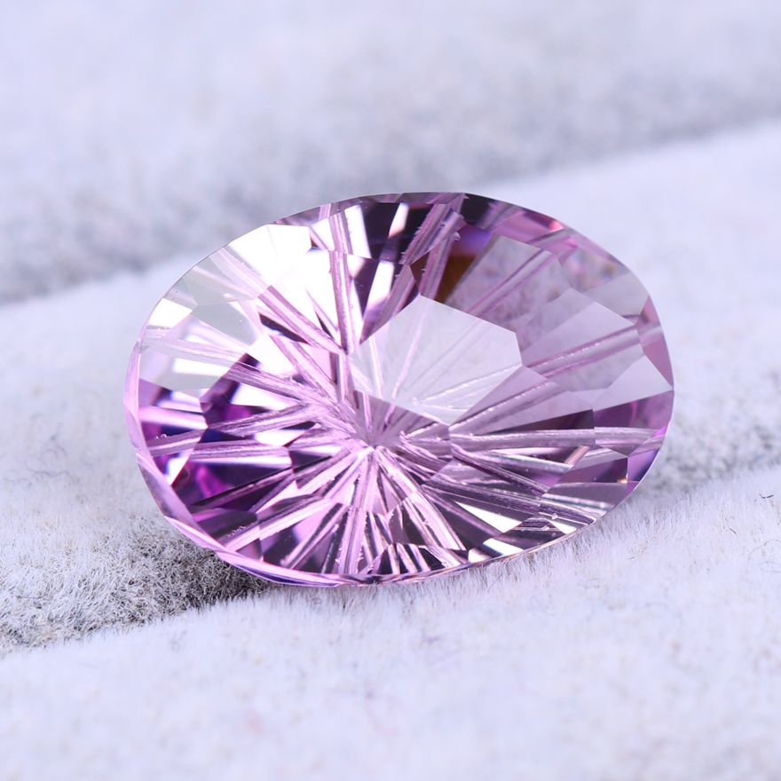 紫水晶裸石烟花工艺14.7克拉 多德拍卖