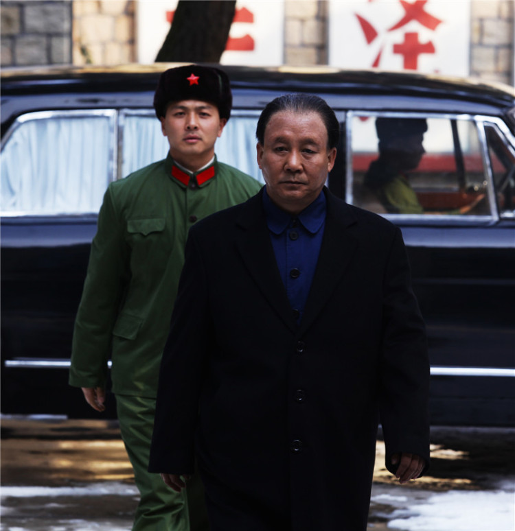 《天镇老女人》获1985年全国青年文学奖,《龙年警官》获1990年电影