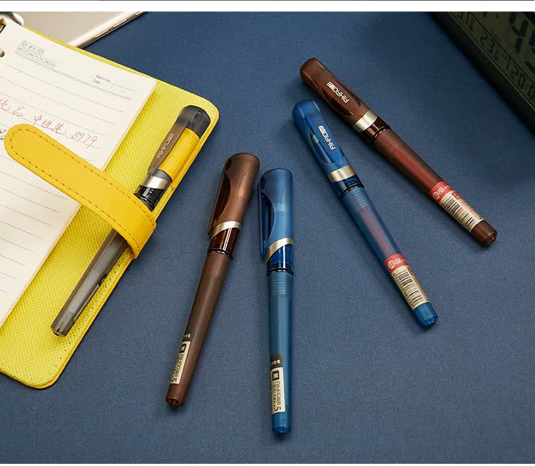 笔杆黑色碳素签字笔8979 笔芯黑色12支     产品参数: 产品名称:爱好