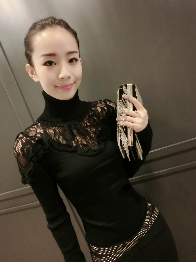
                                        姚雅妮新款时尚韩版百搭蕾丝高领毛衣针织衫女装修身性感长袖拼接打底衫T恤 黑色 均码                