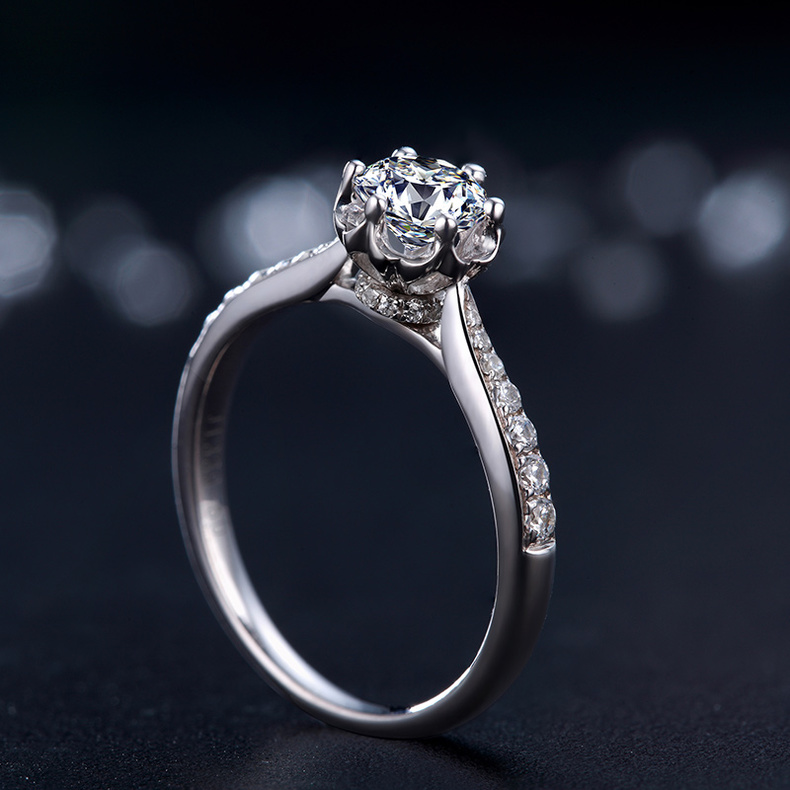 珂兰 钻戒 白18k金豪华群镶女戒托空托 旋转皇冠 p 白18k金主钻30-49