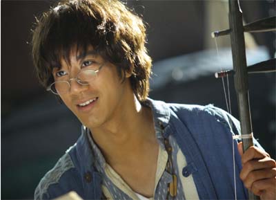 王力宏简介: 1976年生于美国纽约州rochester,自小就展现极高的音乐