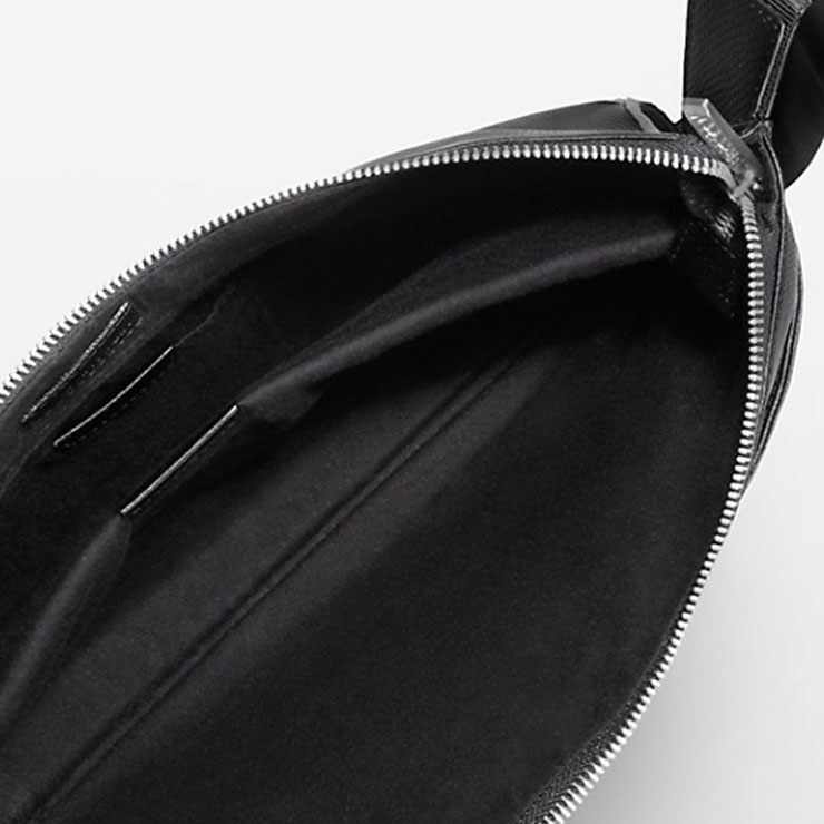 s from shoulder-to-crossbody top zip closure exterior magnetic