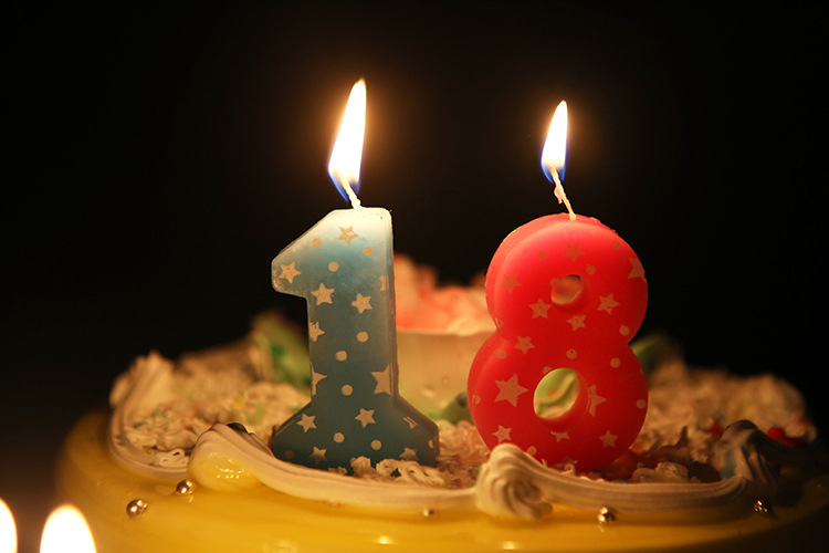 爱漫蒂 数字蜡烛五角星儿童生日蜡烛 彩色大蜡烛 生日装饰可爱蛋糕