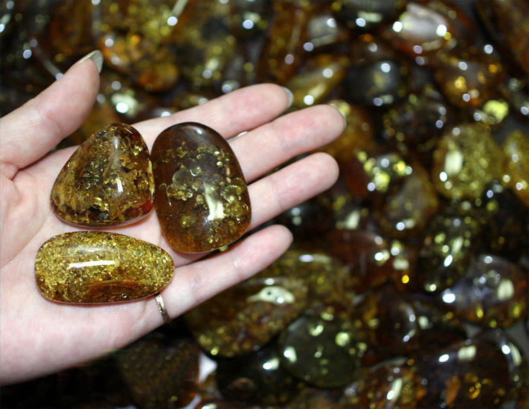 异地彩虹琥珀吊坠太阳花金珀蜜蜡项链坠原石按摩把玩件49款66克