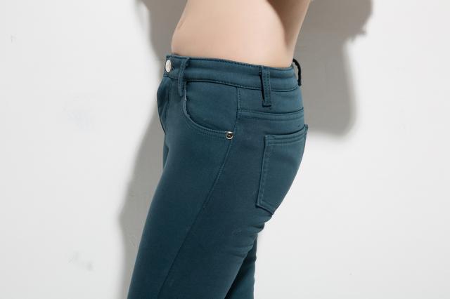 
                                        布幻裳 加绒加厚打底裤女秋冬季外穿修身小脚裤铅笔裤长裤 1069 黑色 27                