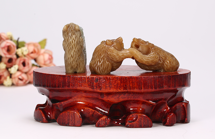 【熊罴之祥】和田玉摆件99.19克 84.00克 骚石和田玉