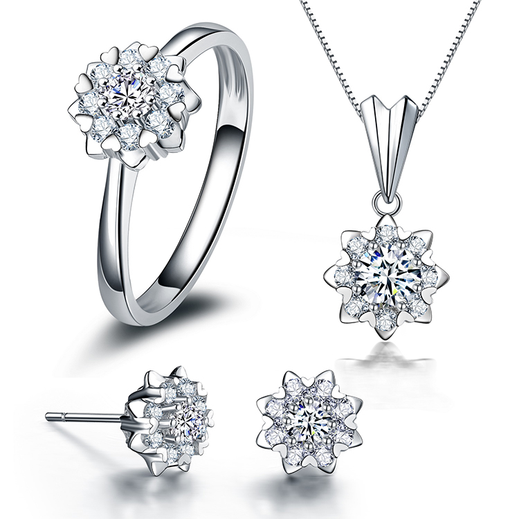 珠宝首饰 钻石 钻戒 珂兰 爱绽放 钻戒钻石【群镶豪华】求结订婚女