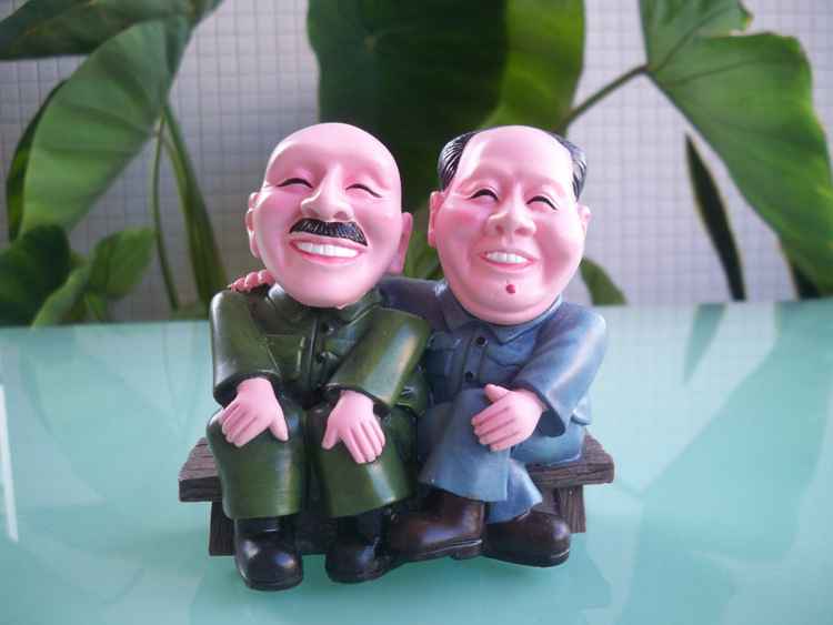 哥俩好-爆笑创意摆件-海峡两岸哥俩好