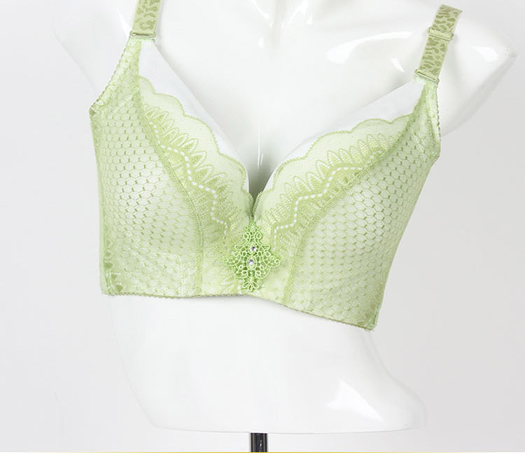 诗曼芬 款号:2351 颜色:草绿 黑色 胭脂粉 尺码:32b 34b 36b 38b 罩杯