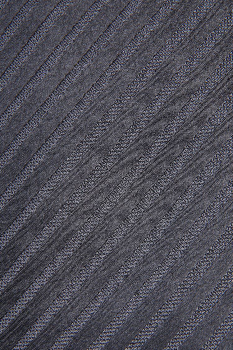 made in italy  宽度:7,5cm   成份:100% 真丝 缎纹面料 提花组织