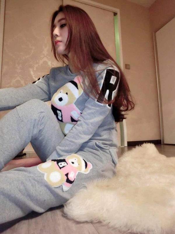 羽思迪 2015秋冬新款卫衣女加厚保暖可爱小熊套头小衫+个性休闲拉绒运动套装女 粉红色 均码