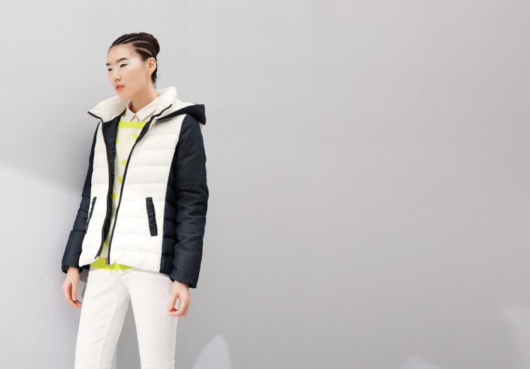 来自川久保玲的两极间色调,大艺术家随意拼贴.